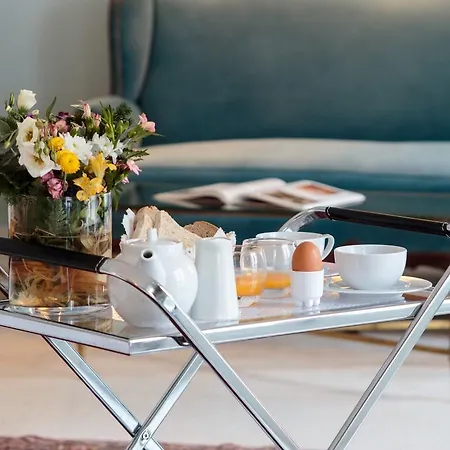 Πανσιόν Dear - Palace Chiado 4*